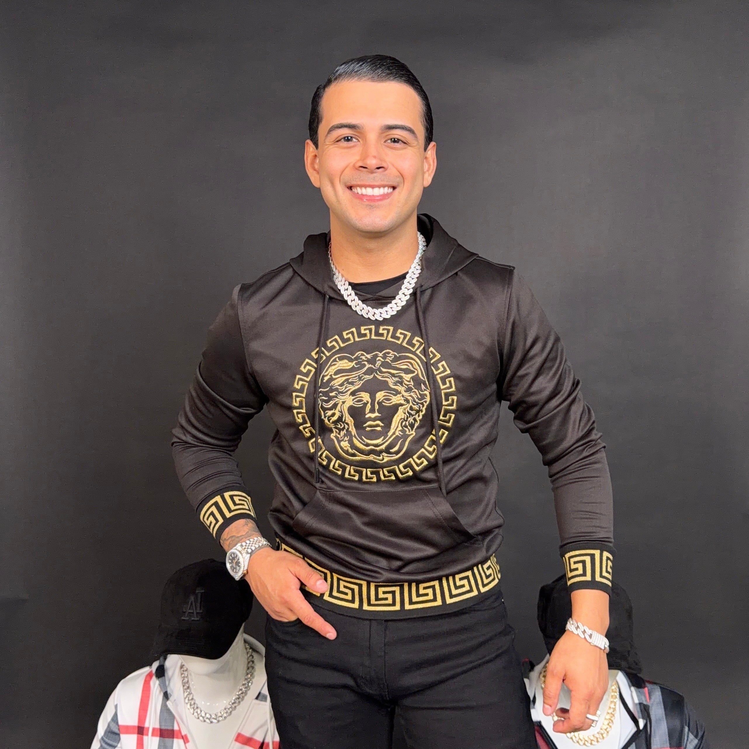 Medusa Sweater Black/Gold